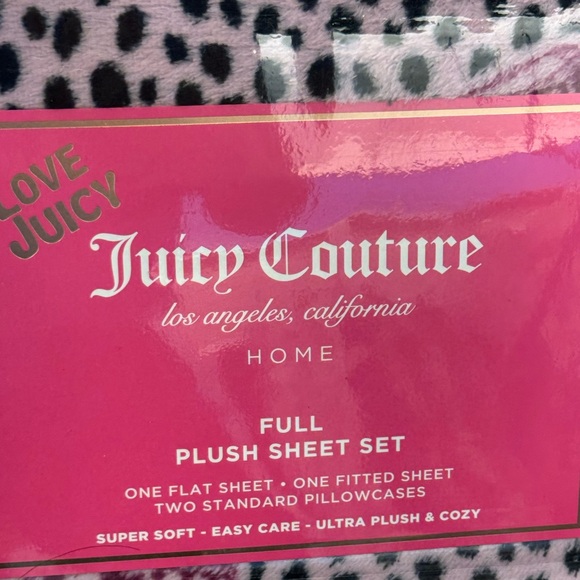 Juicy Couture Pink and Black Plush Sheet Set - Picture 2 of 4